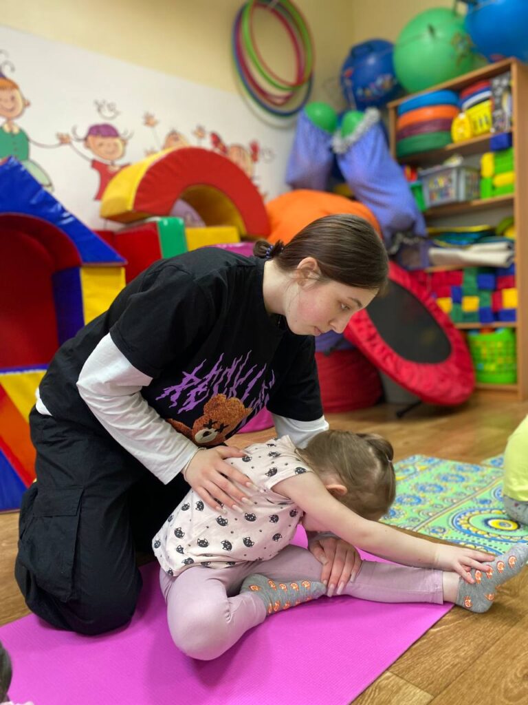 photo_5273894255653411669_y