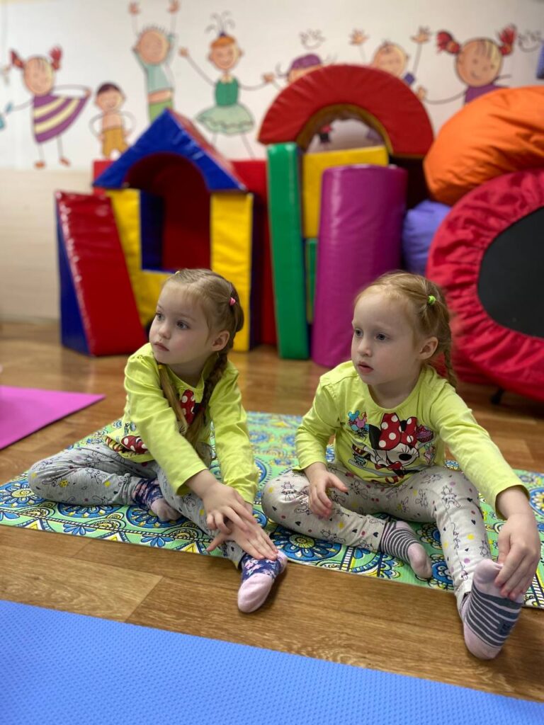 photo_5273894255653411670_y